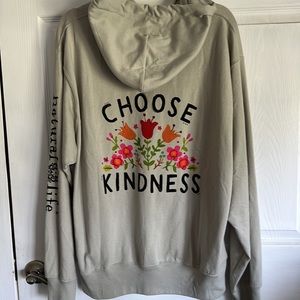 Natural Life super cute hoodie!!!”CHOOSE KINDNESS” ❣️❤️❣️